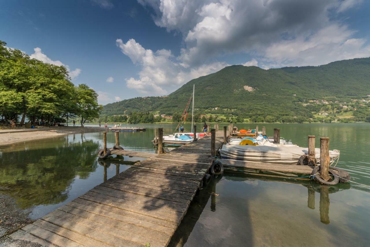 Casa Vacanza Residence Lago Di Endine Monasterolo del Castello Exterior foto